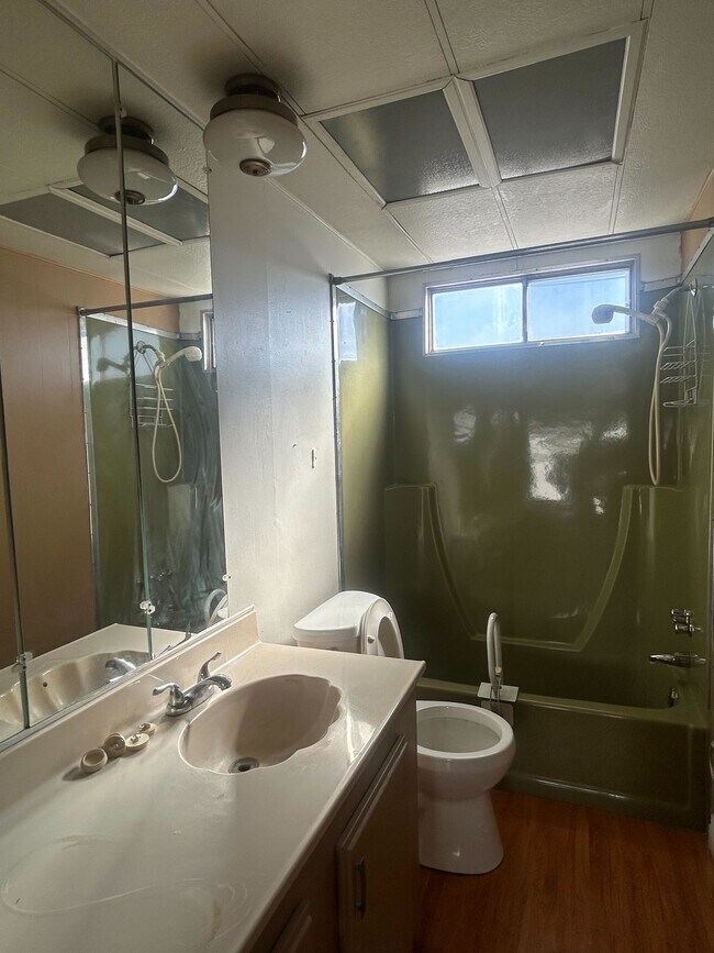 Foto del edificio - 3601 E Wyoming Ave