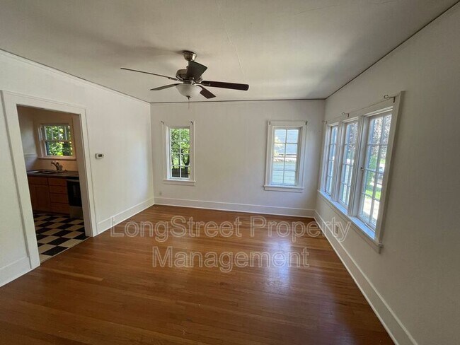 Foto del edificio - 2138 SE Belmont St