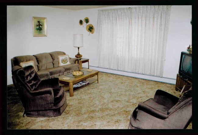 SALA DE ESTAR - 33820 Polar St