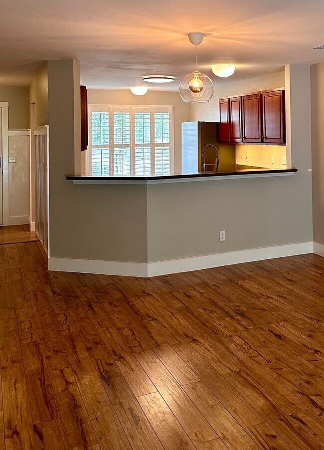 Foto del edificio - Charming 2-Bedroom Townhome in 'The Commons', Hanahan, S.C.