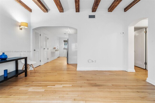 Building Photo - 1605 Euclid Ave