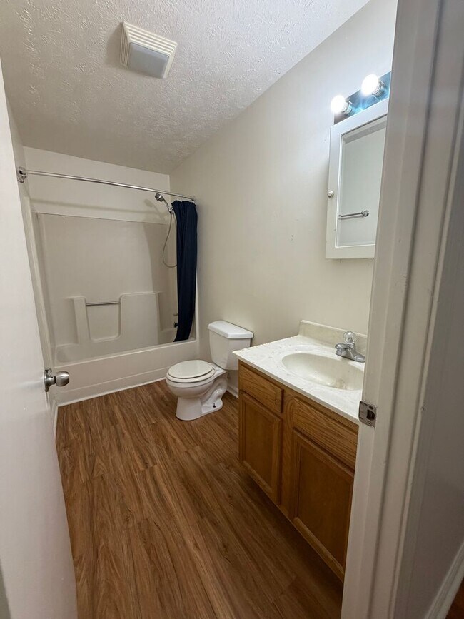 Foto del edificio - FIRST MONTH HALF OFF - 2 Bedroom in Versailles