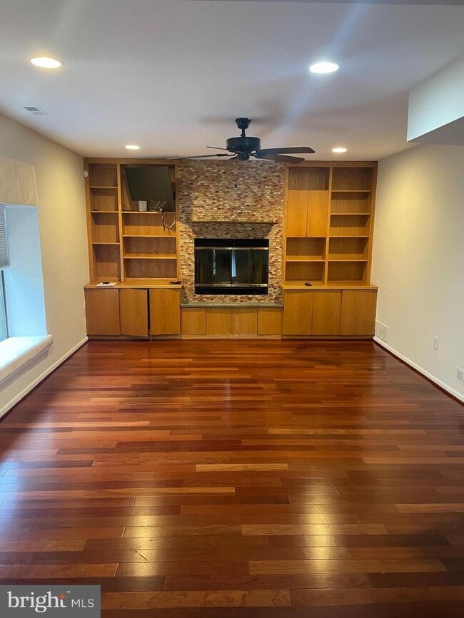 Building Photo - 28 Fairhaven Dr