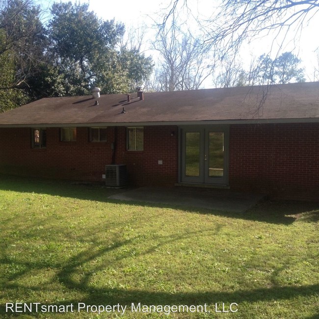 Building Photo - 3 br, 1.5 bath House - 5549 Valleybrook Road