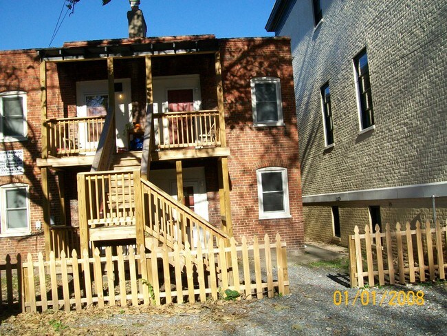 Building Photo - 11 E Leigh St