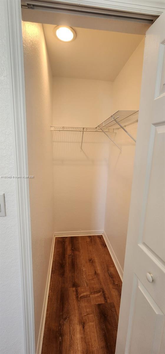 Foto del edificio - 945 NE 33rd Terrace