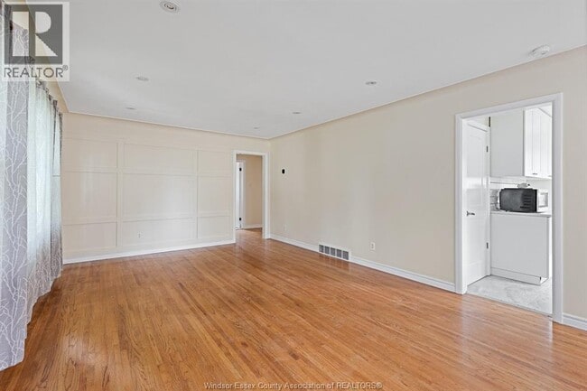 Building Photo - 3162 Avondale Ave