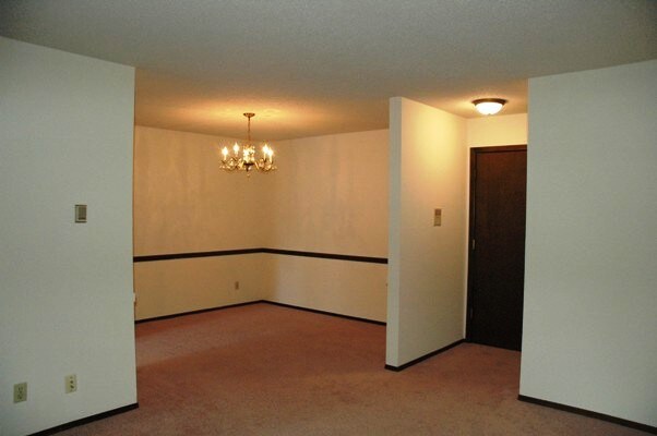 Building Photo - Riviera (925-965)