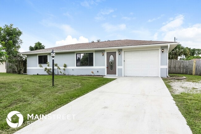 Building Photo - 3879 Portair Ave