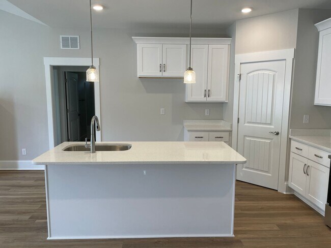 Foto del edificio - 3 Bedroom 2 Bathroom New Construction Hous...