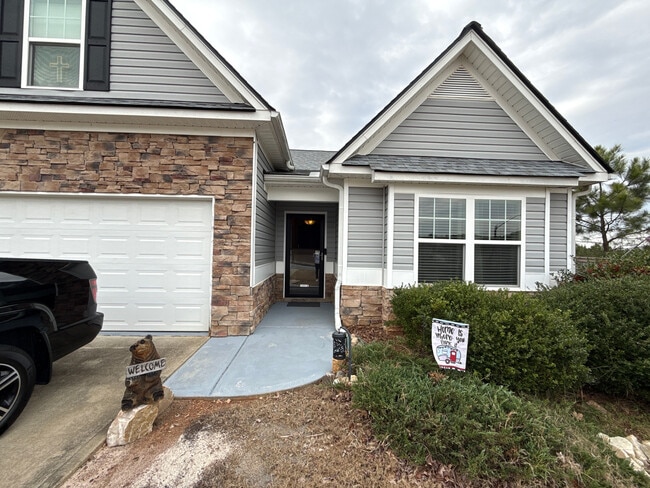 Foto del edificio - Room in House on Katielee Cove