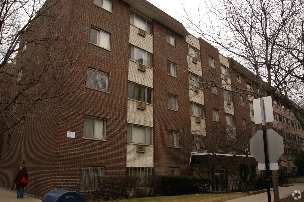 Primary Photo - Marquette Hall and Marquette South Hall