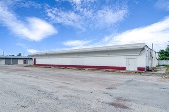 Building Photo - 2900 Luell St Building Photo - 2900 Luell St