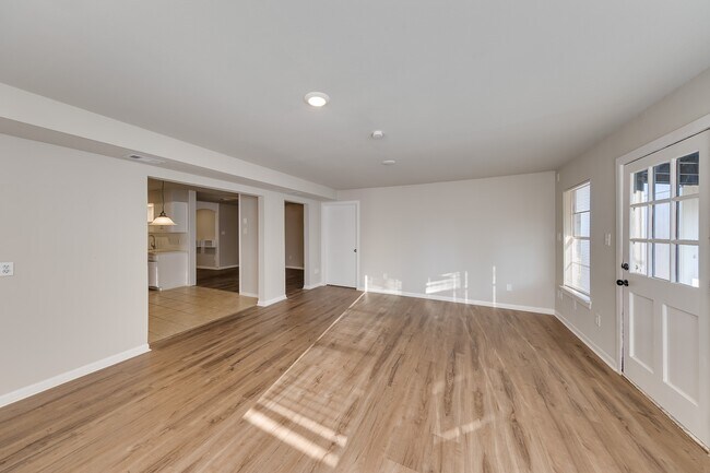 Foto del edificio - 713 Northbend Dr