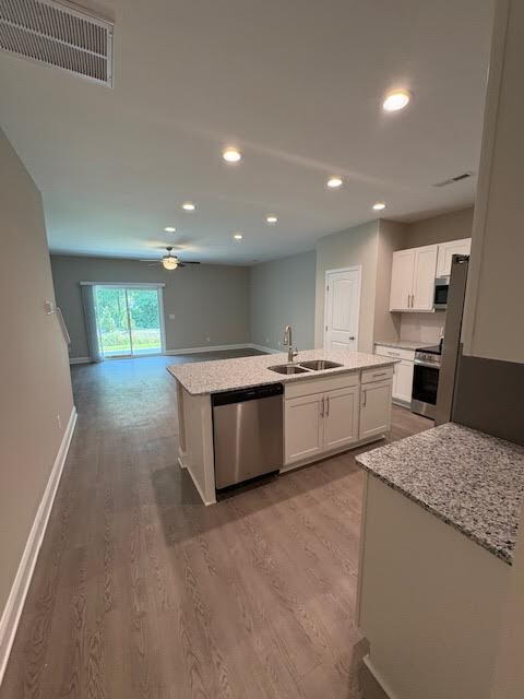 Building Photo - "Discover Spacious Elegance: Modern 3-Bedr...