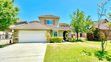 Building Photo - 27536 Pinyon St