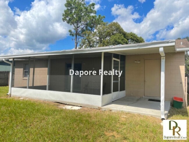 Building Photo - 3 Bed, Garage, Screen Porch, Fenced, Near UCF