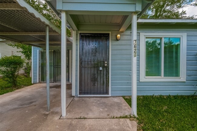 Building Photo - 7621 Sundown Dr