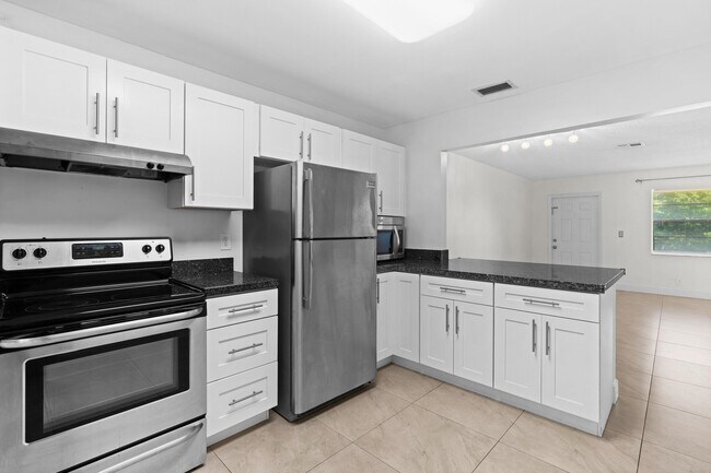 Building Photo - 1515 N Federal Hwy