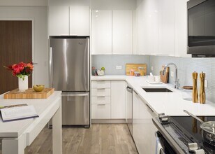Interior Photo - VYV