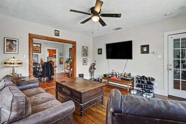 Photo - 5121 Polk Street Unit 2 Apartment