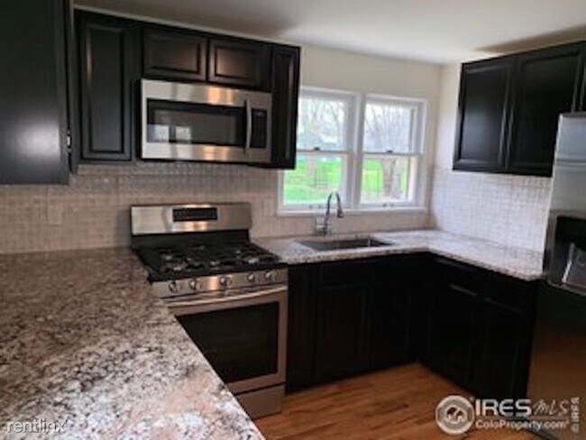 Building Photo - 2 br, 1 bath House - 1801 W Mulberry St