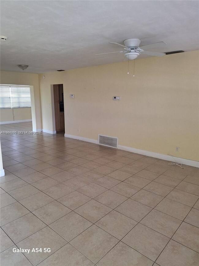 Foto del edificio - 710 NW 77th Way