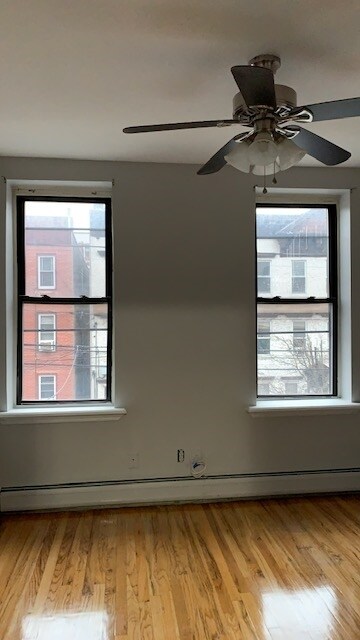 Building Photo - 306 Madison St