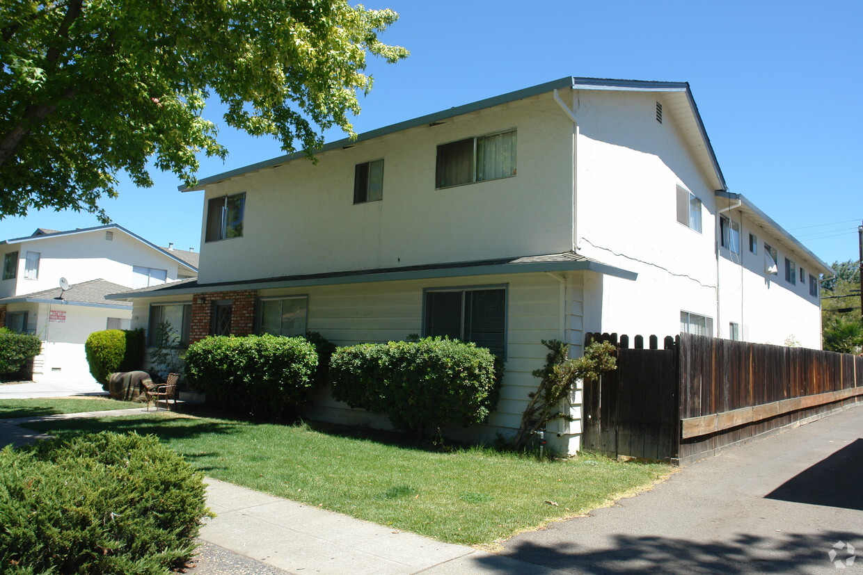 Building Photo - 1194 Leigh Ave