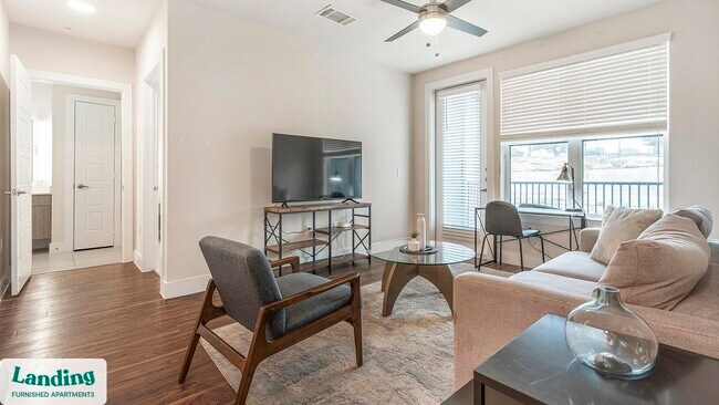 Foto del edificio - 15950 Chase Hill Blvd