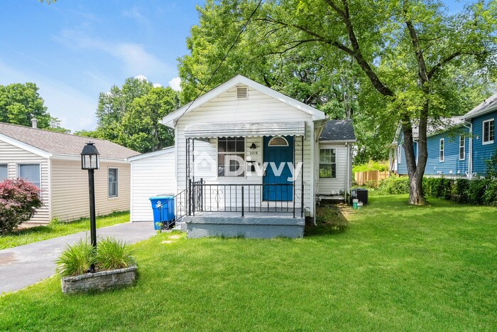Primary Photo - 2219 Wengler Ave, Overland, MO 63114, USA