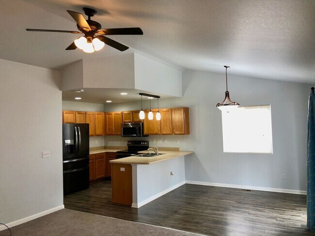 Photo - Charming Ranch Home with Office, A/C & Fen...