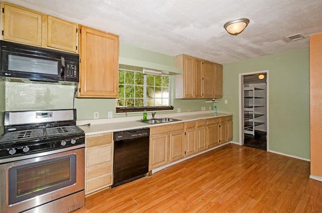 Building Photo - 1322 N Powell Pkwy