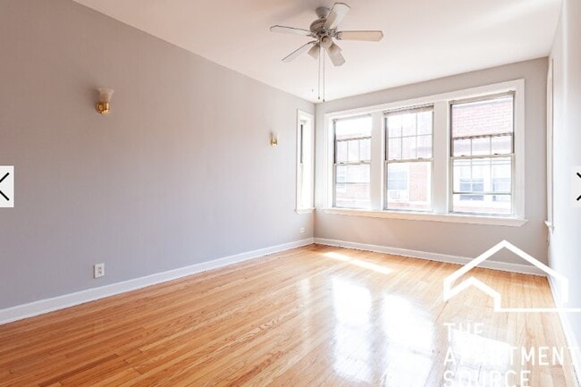Building Photo - 552 W Aldine Ave