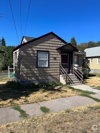 Building Photo - 1826 Oregon Ave