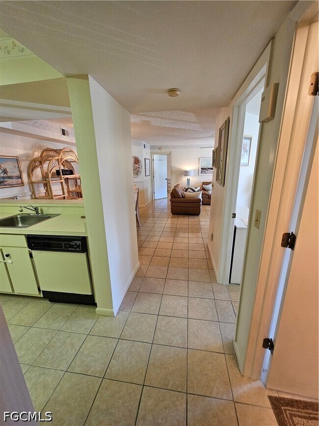 Foto del edificio - 14831 Summerlin Woods Dr