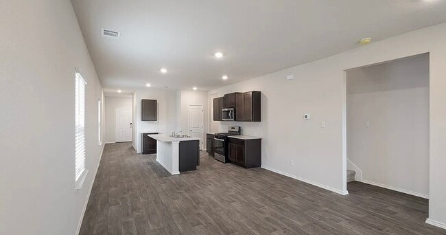 Building Photo - 4843 Vogesite