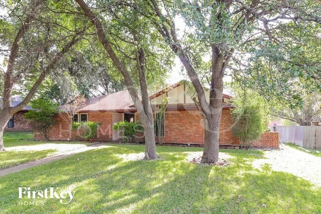 Building Photo - 718 Bordner Dr
