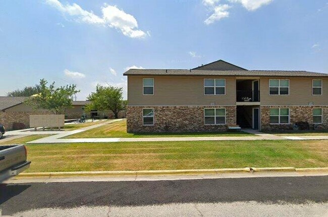 Foto del edificio - 1501 Newland Dr