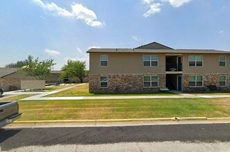 Building Photo - 1501 Newland Dr