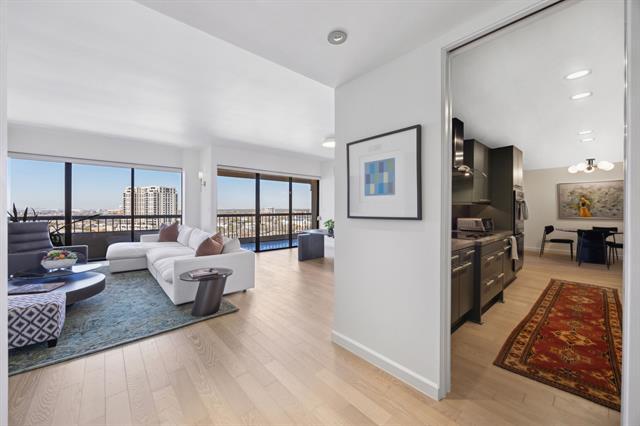 Foto del edificio - 3831 Turtle Creek Blvd