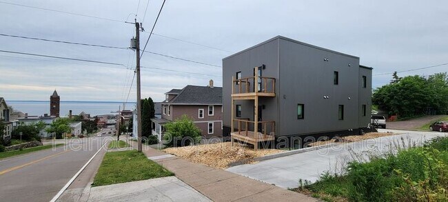 Foto del edificio - 515 N Lake Ave