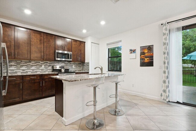 Foto del edificio - 3 br, 2.5 bath House - 12756 Anthorne Ln