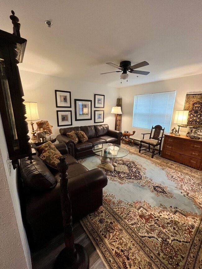 Building Photo - 1415 Market St