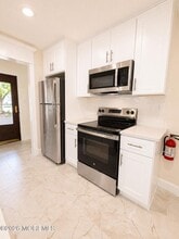 Building Photo - 218 Medford Ct