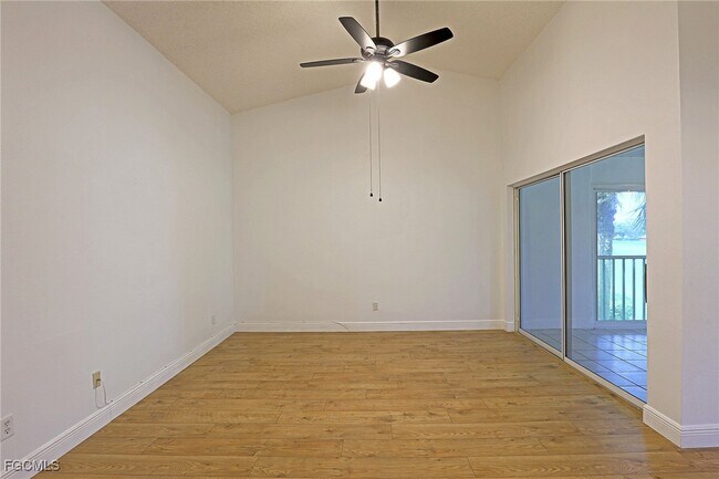 Foto del edificio - 14975 Rivers Edge Ct