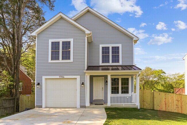 Building Photo - 1704 Arcola Ave