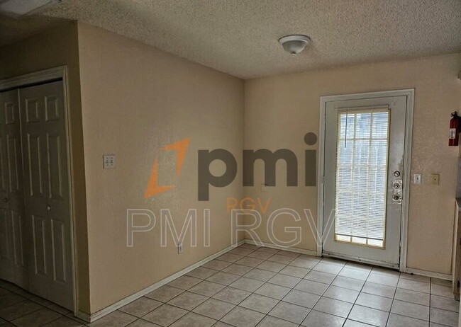 Foto del edificio - 716 Quail Ave
