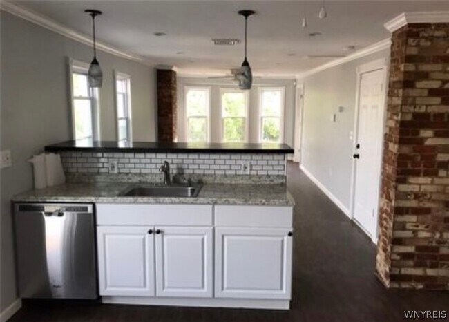 Foto del edificio - 497 West Ave