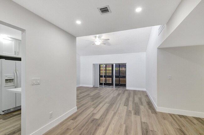 Building Photo - 2671 Boundbrook Blvd